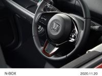 N-BOX Customコーディネートスタイルステアリングホイール