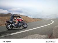 NC750X_Dual Clutch Transmission_コーナー峠