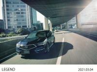 LEGEND Hybrid EX・Honda SENSING Elite 高速道路走行イメージ（オブシダンブル―・パール）