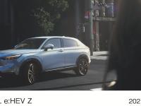 VEZEL e:HEV Z（FF）サイド7：3走行イメージ オプション装着車（プレミアムサンライトホワイト・パール）