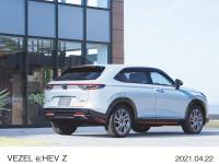 VEZEL e:HEV Z（FF）Casual Style リア7：3スタイリングイメージ  オプション装着車（プレミアムサンライトホワイト・パール）