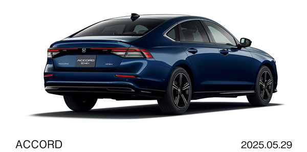 e:HEV Honda SENISNG 360＋ リア7:3 スタイリング（キャニオンリバーブルー・メタリック）