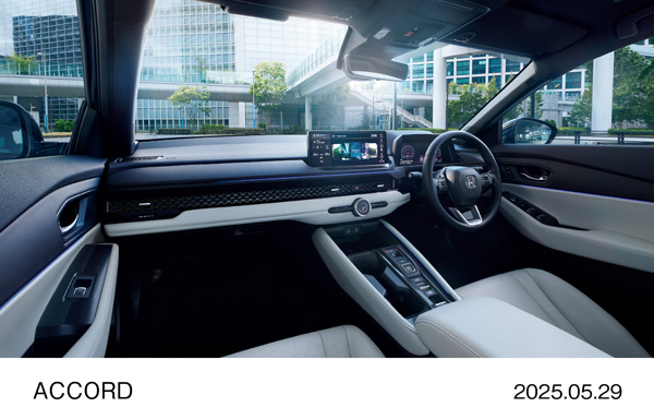 e:HEV Honda SENISNG 360＋ インパネイメージ ホワイト