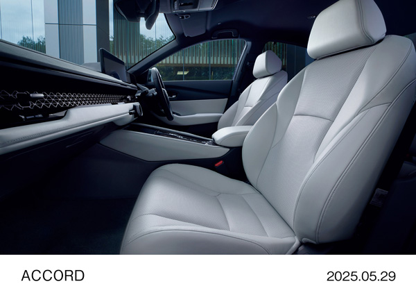 e:HEV Honda SENISNG 360＋ 前席 シートイメージ ホワイト