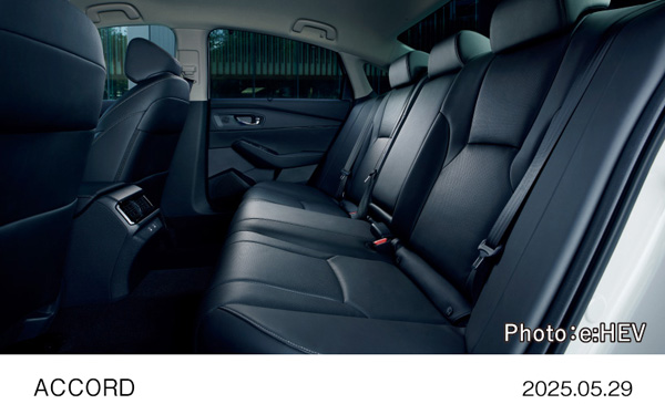 e:HEV 後席 シートイメージ