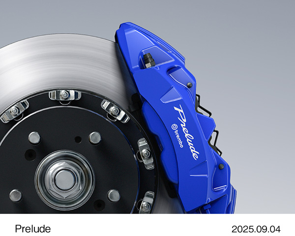 Brembo社製フロント大径ベンチレーテッド2ピースディスクブレーキ＋4ポットキャリパー