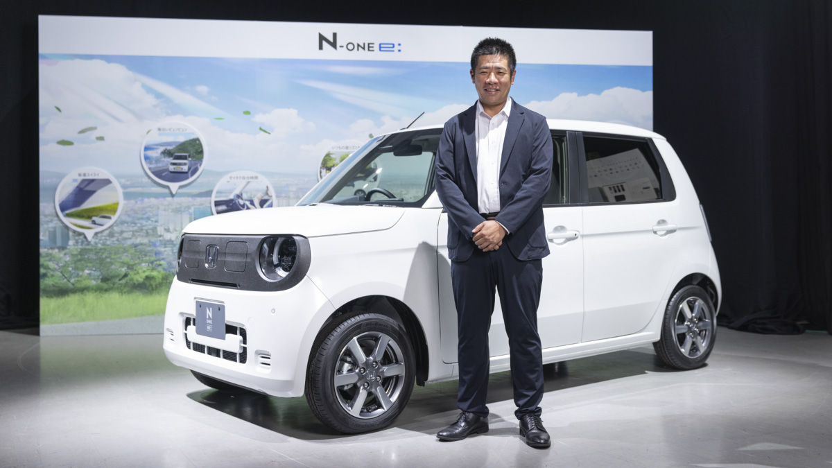 軽乗用EVの可能性を切り拓く「N-ONE e:」。N360から続く伝統を継承し、現代のニーズをとらえた軽自動車