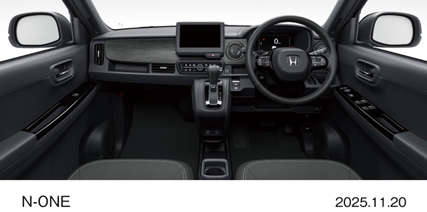 Premium Tourer　インパネ　（ブラック×チャコール）