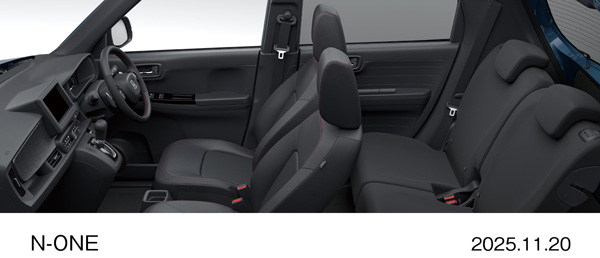 Premium Tourer　インテリア　（ブラック）