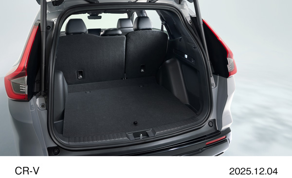 CR-V e:HEV RS BLACK EDITION　ラゲッジルーム