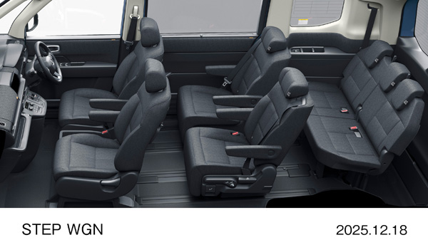 STEP WGN e:HEV AIR EX 30周年特別仕様車　インテリア　ブラック内装②