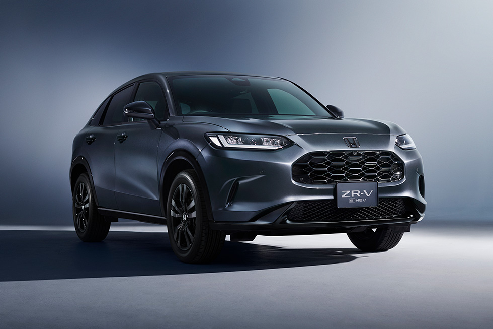 e:HEV Z BLACK STYLE※ ディーラーオプション（ブラックエンブレム）装着車