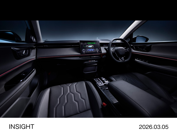 メインインパネ インテリアカラー（ブラック）