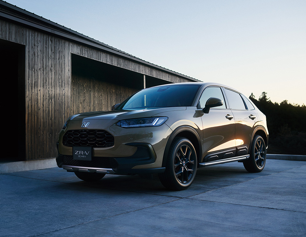 e:HEV Z 特別仕様車 CROSS TOURING *ディーラーオプション（ボディサイドモール）装着車