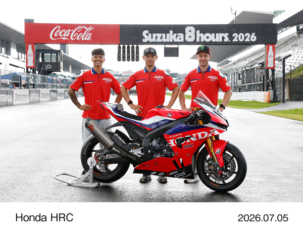 Honda HRC（ソムキアット・チャントラ選手、高橋巧選手、ジョナサン・レイ選手）