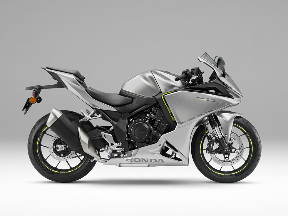 CBR400R FOUR E-Clutch（ベータシルバーメタリック）