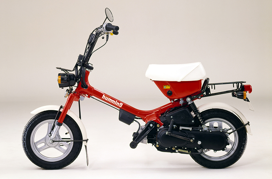 Honda | 小粋なスタイルのひと回り小さいフアミリーバイクホンダ