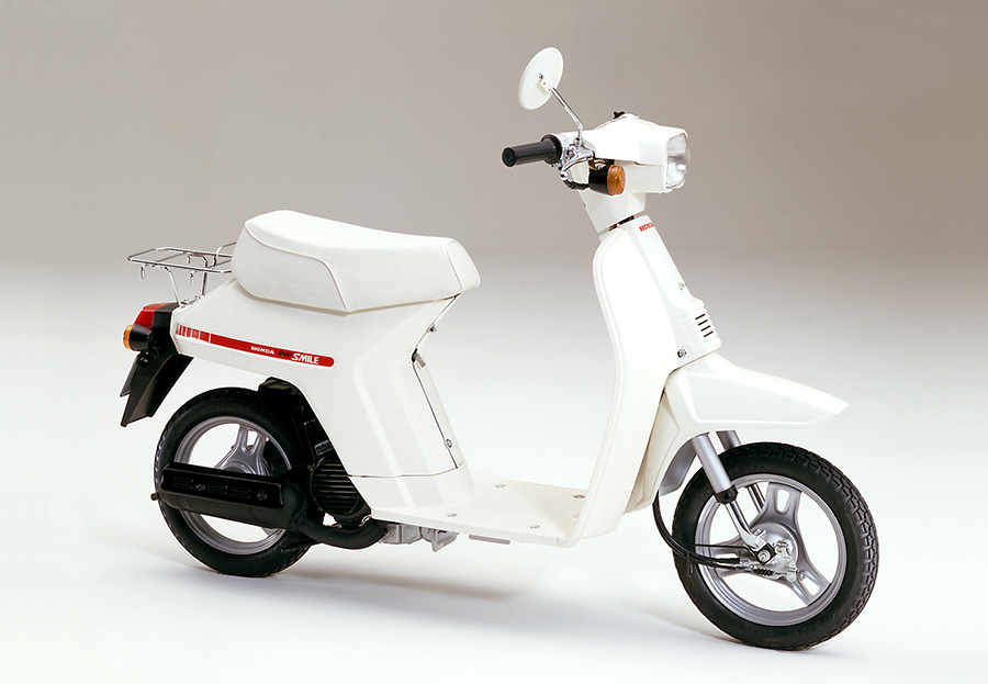 Honda | 50ccクラスで最も軽いスリムなスクーター「ホンダ・イブ