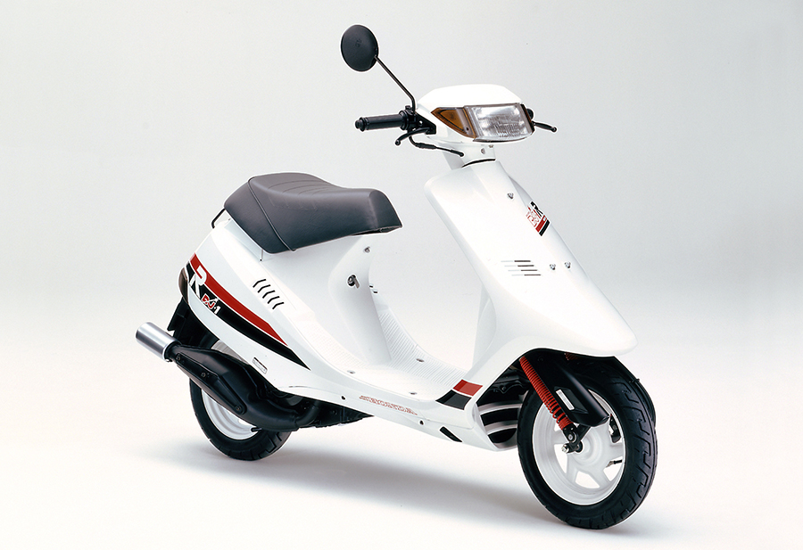 Honda | 50ccスクーターホンダDJ・1の機能・装備を充実した「ホンダDJ 