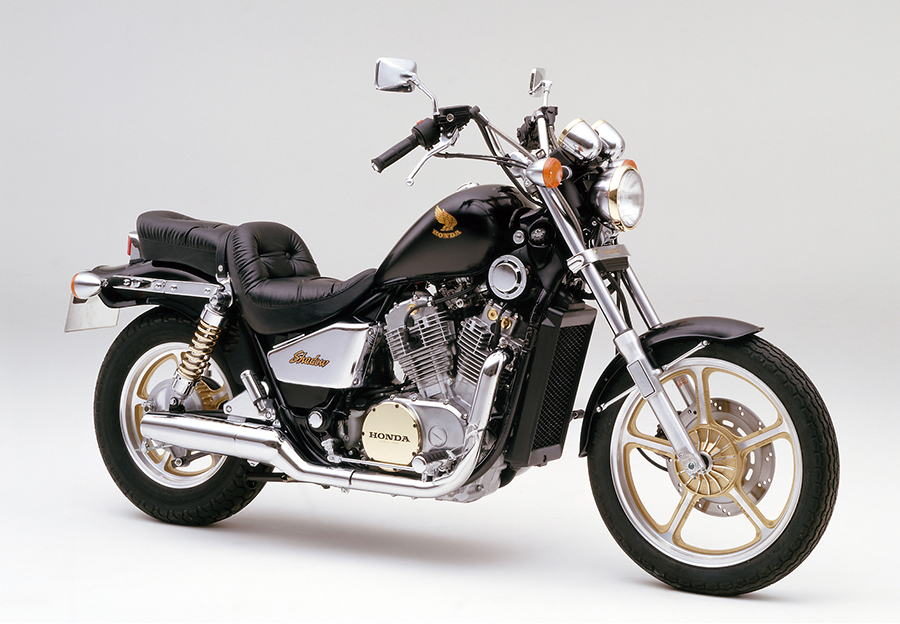 Honda | 本格的なアメリカンスタイルのスポーツバイク「ホンダ
