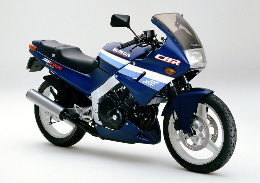 Honda | スーパースポーツバイク「ホンダ・CBR250FOUR(フォア)」の特別 