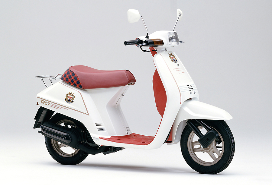 Honda | 巾広い人気の50ccスクーター「ホンダ・タクト」の特別仕様車を