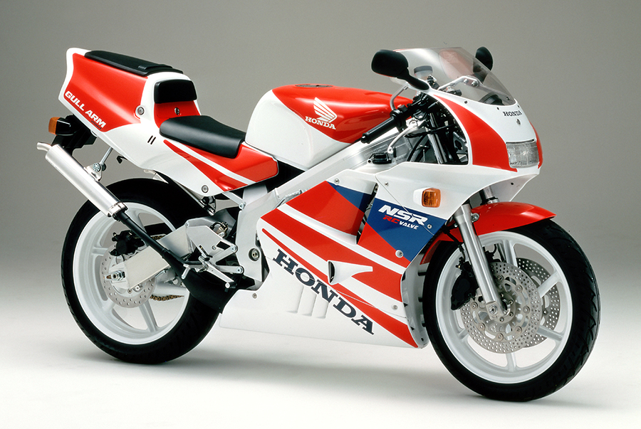 Honda | 軽快で高い運動性能を発揮する2サイクル・スーパースポーツ
