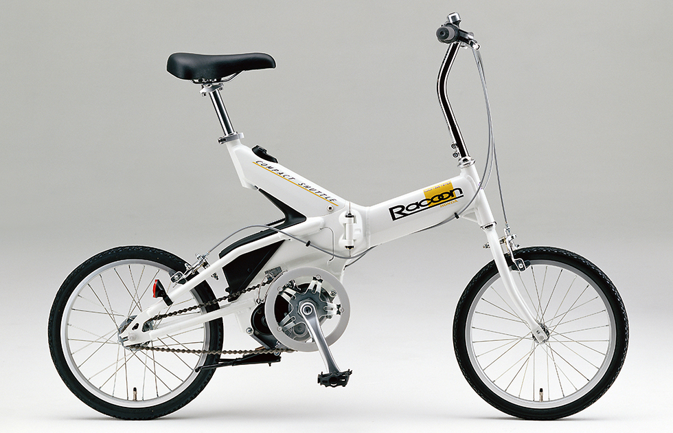 折りたたみができる電動アシスト自転車「ホンダ ラクーン - Honda