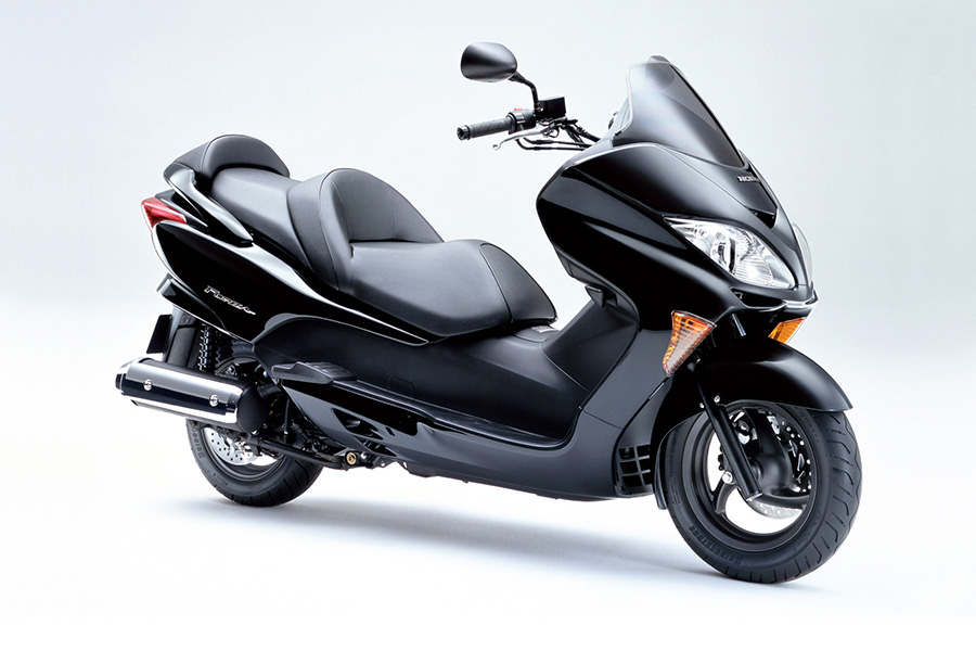 Honda | 250ccスクーター「フォルツァ」をフルモデルチェンジし発売