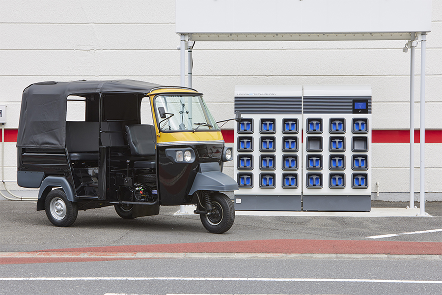 インドの電動三輪タクシー向けバッテリーシェアリングサービスを2022年前半に開始
