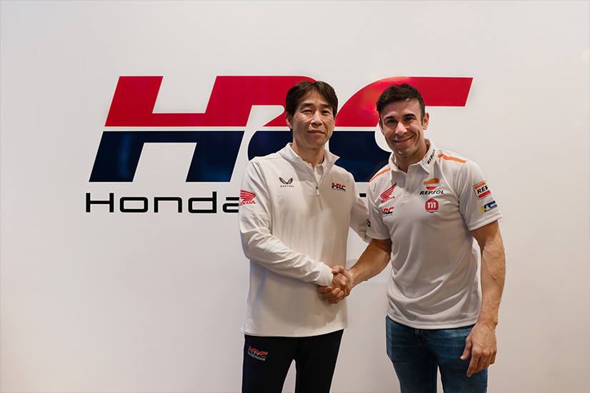 トニー・ボウ選手（右）HRCレース運営室長 桒田哲宏（左）