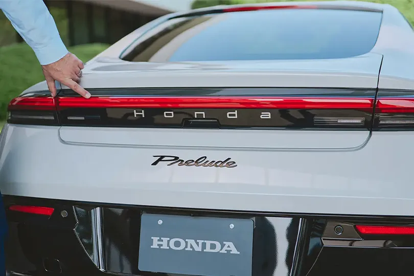 車体のリアに施された新たな「PRELUDE」のロゴ
