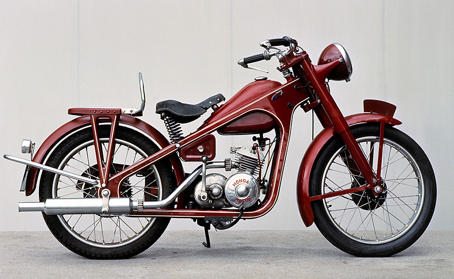 1949年 ホンダ ドリームD型 本格的な二輪車の第一号モデル
