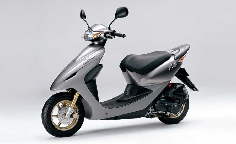 PGM-FI搭載の50ccスクーター 「スマート・Dio Z4(ズィーフォー)」に新 