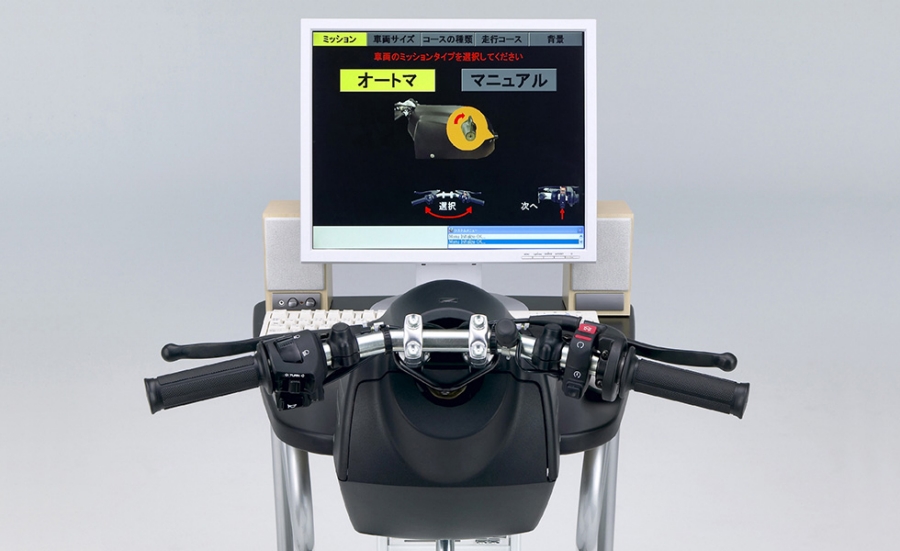 ライディングトレーナー （パソコン及びモニターは含まず）