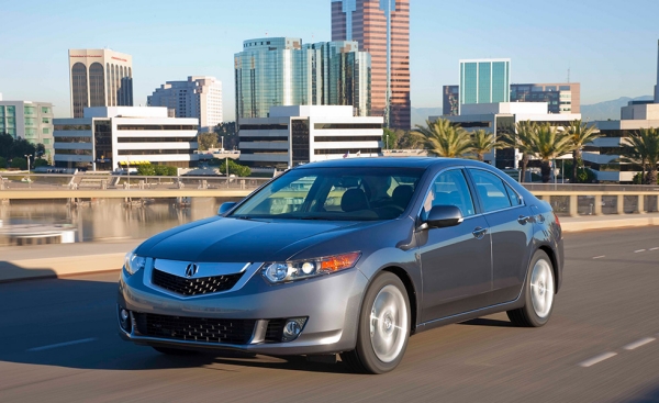 「TSX」V6モデル