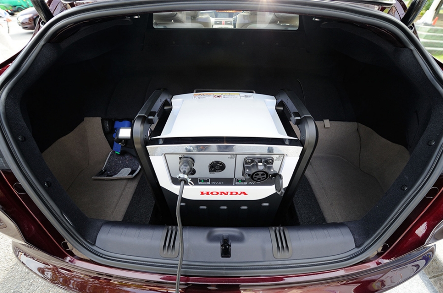 外部給電機能付きFCXクラリティ