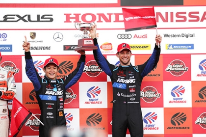 SUPER GT GT500クラスでRAYBRIG NSX-GT山本/バトン組がシリーズチャンピオンを獲得