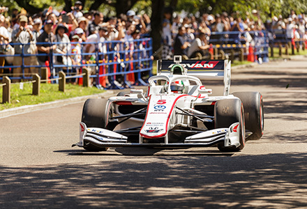 レーシングマシン 走行パフォーマンス