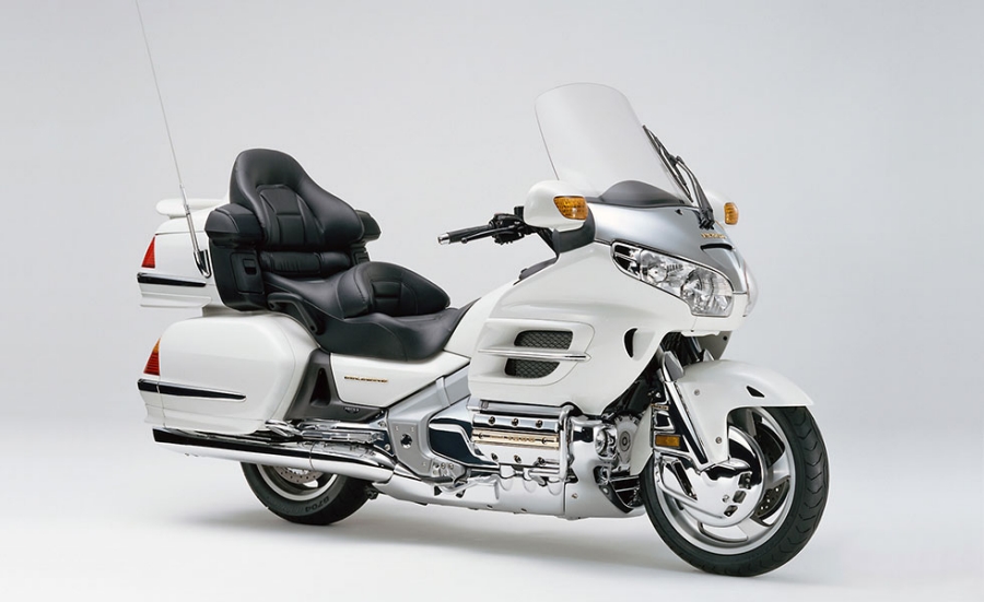 Honda | 1800ccの米国製大型スポーツツアラー「ゴールドウイング」を新発売