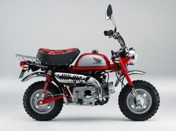 Honda | 50ccのレジャーモデル「モンキー」をフルモデルチェンジし発売
