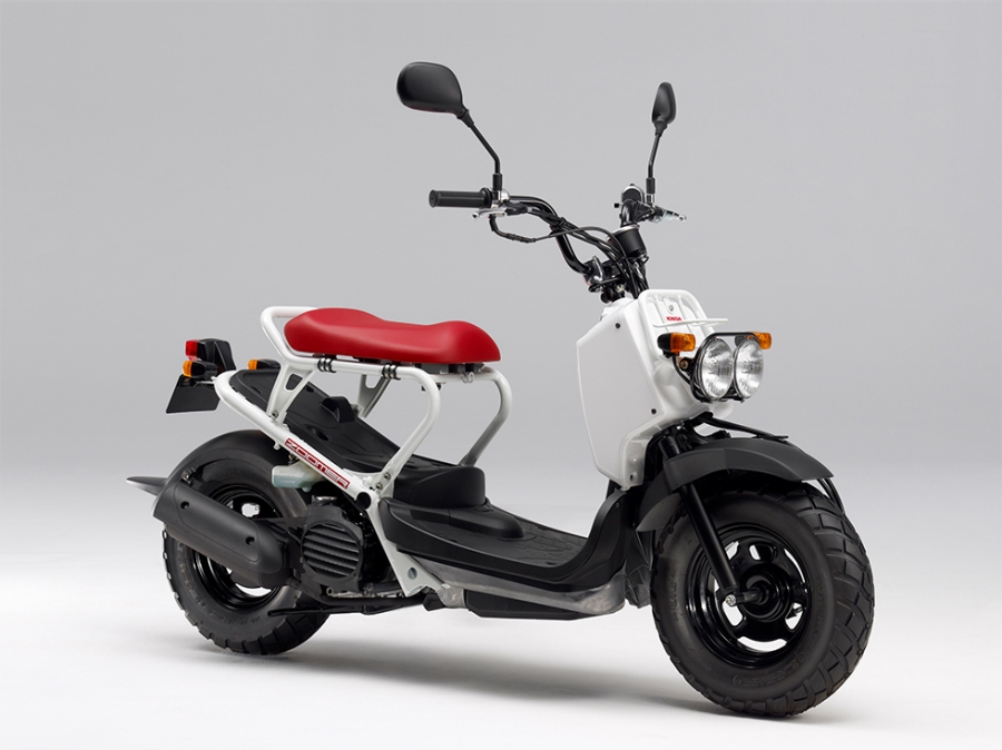 Honda | 50ccのネイキッドスクーター「ZOOMER（ズーマー）」の発売10 ...