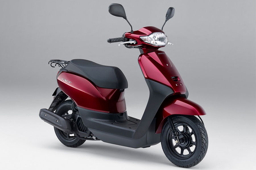 Honda | 新型50ccスクーター「タクト」を発売