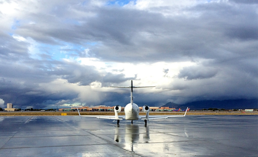 機能・信頼性試験のため米国ニューメキシコ州 アルバカーキから出発するHondaJet