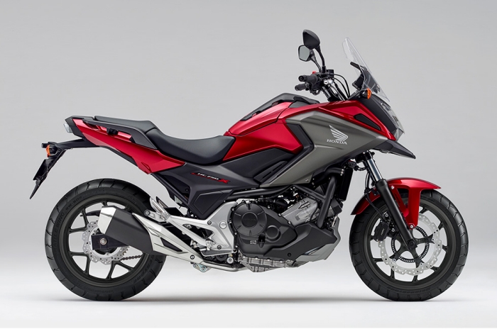 Honda | 「NC750X」の仕様充実とカラーバリエーションを変更する