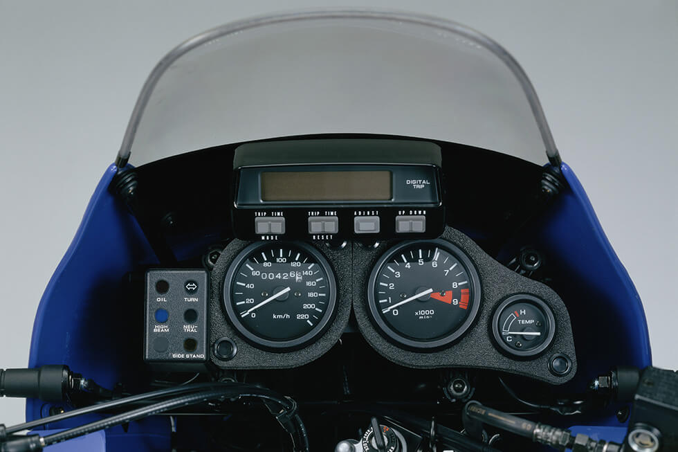 Gauges and indicators