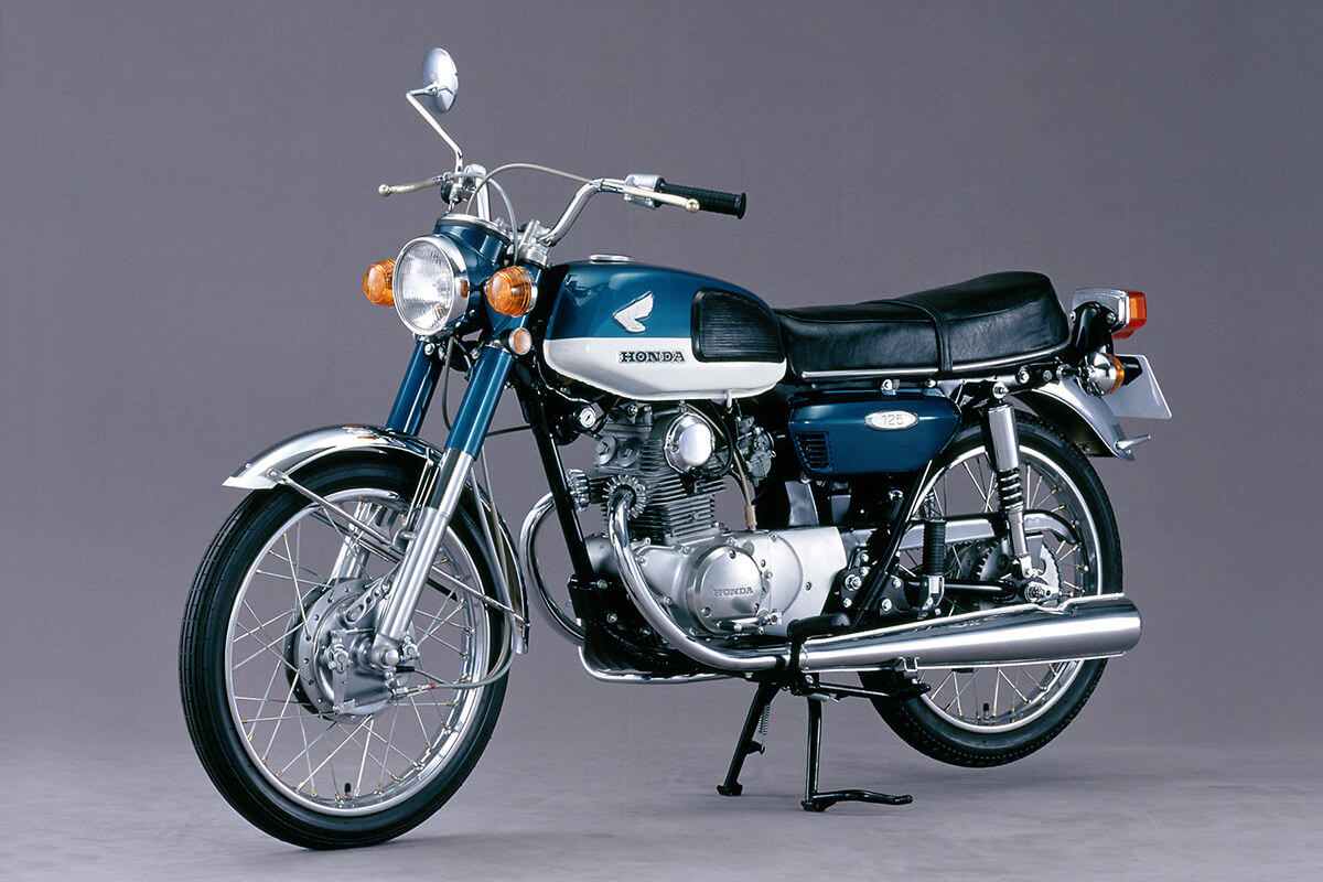 Long-selling 125cc, Evolutionary Lineage of 2-cylinder Sports｜CB  Stories｜HISTORY｜CB｜Honda Global Corporate Website