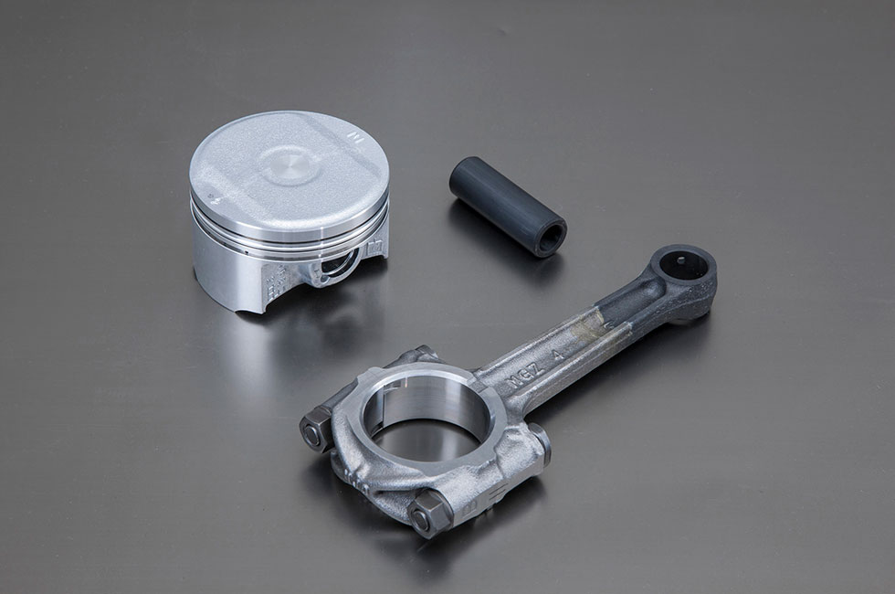 Piston and connecting rod (CB400F / CBR400R / 400X)