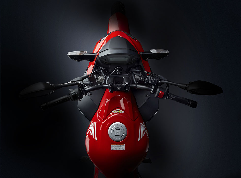 CB250F handlebar design