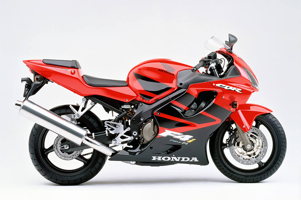 2001 CBR600F4i (Japan-spec) Final model of the CBR600F series - the all-rounder supersports concept was inherited by the 2003 CBR600RR.